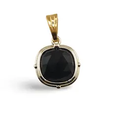 Pandantiv Obsidian patrat cu montura aurie, 15mm