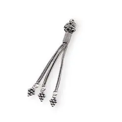Accesoriu pandantiv din argint 925, model sfera gravata cu ciucuri impletiti - 6cm