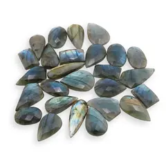 Cabochon Labradorit 3-4g