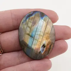 Cabochon Labradorit fatetat 42x32x9mm F67