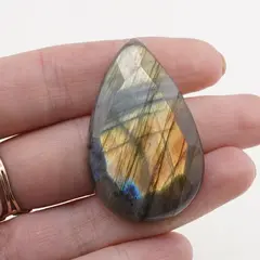 Cabochon Labradorit fatetat 42x27x9mm F102