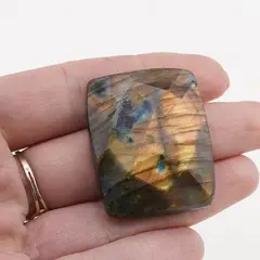 Cabochon Labradorit fatetat 37x30x9,5mm F105