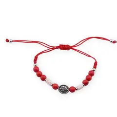 Bratara cu nod culisant rosu coral rosu si element oval argintiu cu cruce gravata