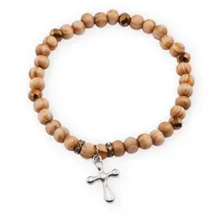 Bratara pe elastic cu lemn natural, margele maro si cruciulita charm