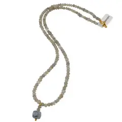 Colier Labradorit discuri fatetate 4mm si pandantiv Labradorit diamantat cub fatetat 6-8mm
