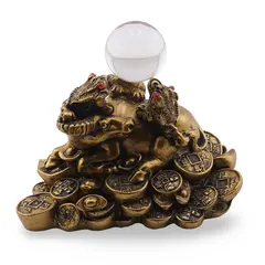 Statueta Feng Shui Bivol cu broaste raioase si sfera din rasina, 11cm