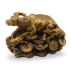 Statueta Feng Shui Bivol cu pui din rasina, 8,5cm