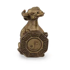 Statueta Feng Shui Bivol mediu si Bagua  din rasina, 4,5cm