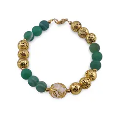 Bratara Agat verde mat si Roca vulcanica aurie sfere 8mm, Cryolit cu flori aurii