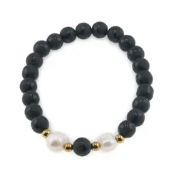 Bratara pe elastic Perle de cultura, bumbi aurii si Agat football negru sfere 8mm