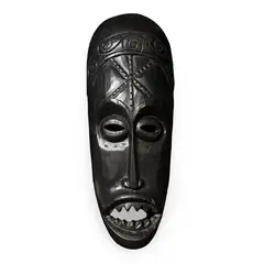 Masca africana vintage din lemn inchis, model razboinic cu colti sculptati, 48,5cm