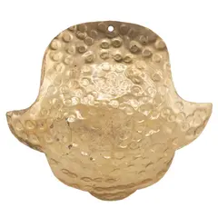 Farfurie vintage din alama ciocanita, forma mana Hamsa, 13cm