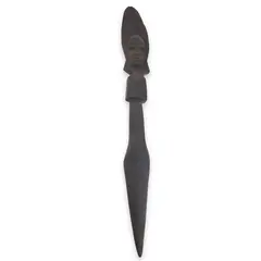 Pumnal decorativ vintage din lemn sculptat manual, maner cu chip tribal, 47cm