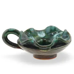 Vas ceramic vintage, model verde cu maner lateral, 13cm