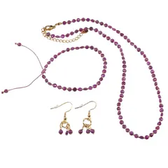 Set cercei cu agatatoare, bratara si colier Rubin banuti extrafatetati cu elemente aurii, 4mm