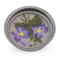 Suport pahar vintage din metal cu broderie florala mov, 9cm