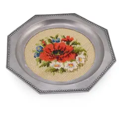 Tava vintage din metal octogonala cu broderie florala mac rosu, 21cm