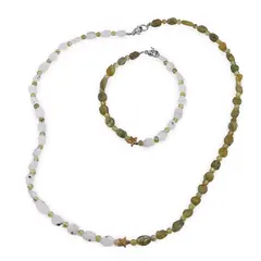 Set bratara si colier Peridot neuniform si sfere 3-6mm cu Piatra lunii neuniforma 6-8mm si steluta din Hematit auriu 6mm
