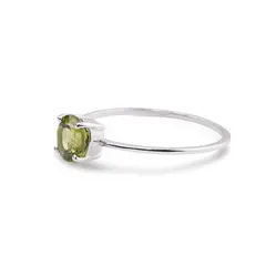 Inel din argint 925 subtire cu Peridot incrustat, marimea 59 - montura tip prong