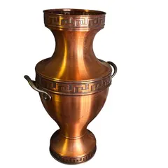 Vaza ornamentala din cupru decorata cu motiv geometric grecesc, 48cm