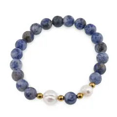 Bratara pe elastic Perle de cultura, bumbi aurii si Sodalit sfere 8mm