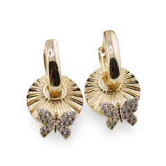 Cercei din cupru placat cu aur galben 18k, model evantai cu fluture si zirconii