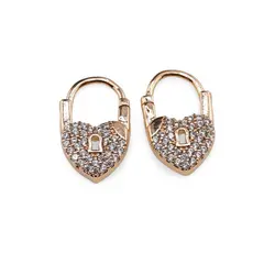 Cercei din cupru placat cu aur roz 18k, model lacat cu zirconii