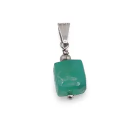 Pandantiv Onix verde cub fatetat 8mm