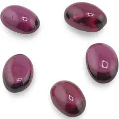 Set 5 cabochoane de Granat ovale 6mm