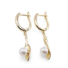 Cercei din cupru placat cu aur galben 18k, model rasucit cu Perla