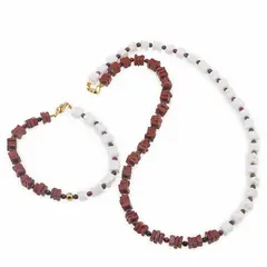 Set colier si bratara Opal alb si Jasp rosu patratele 5-6mm, Granat sfere 3mm