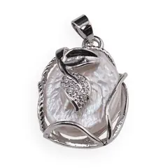 Pandantiv Perle de cultura si montura argintie model frunza, 22mm