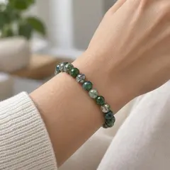 Bratara din agat de muschi, sfere de 6 mm, pe elastic, lungime 19 cm – imagine de prezentare în context
