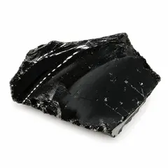 Obsidian negru brut 20-30g – produs pe fundal alb