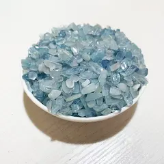Cristale chips de acvamarin, 100 g in punguta, pietricele de 7-9 mm