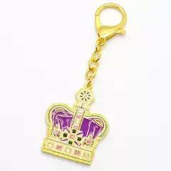 Breloc amuleta cu Coroana Purpurie pentru faima si succes