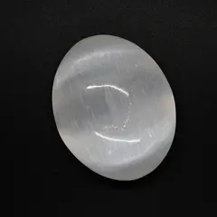 Selenit alb oval slefuit 60-65mm