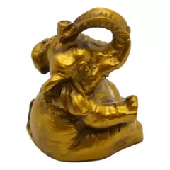 Statueta Feng Shui elefant mic din rasina 2,8cm, model 3