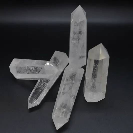 Turn / Obelisc din cristal de stanca, imagine 2
