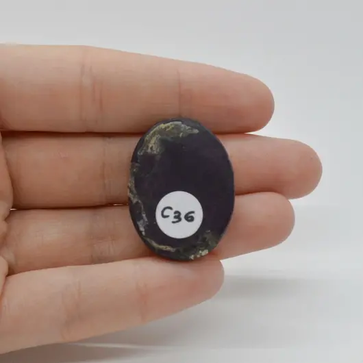 Cabochon Purpurit  Rusia 31x23x7mm C36, imagine 2