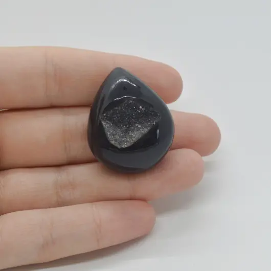 Cabochon Agat Negru Druzy 32x26x12mm C35