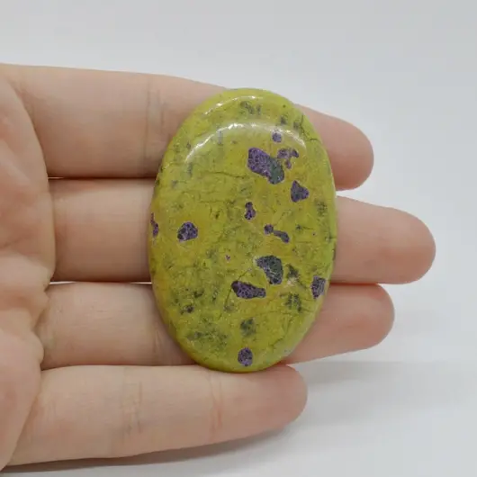 Cabochon Atlansit 49x33x6mm C24