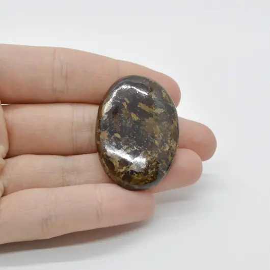 Cabochon Bronzit 39x27x7mm C12