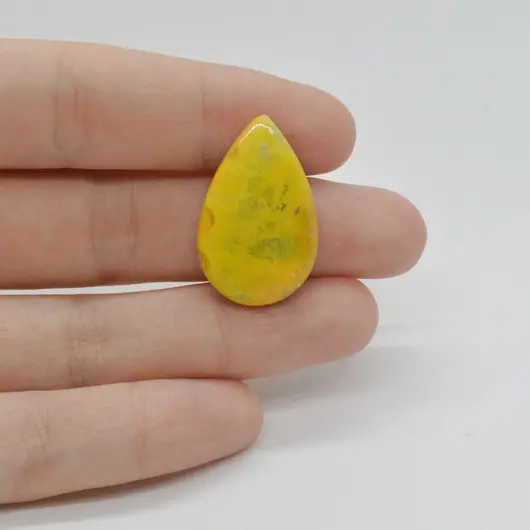 Cabochon Jasp Bumble Bee 27x17x4mm C93