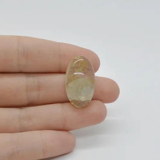Cabochon Cuart Rutilat 26x15x8mm C86