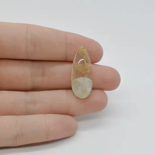 Cabochon Cuart Rutilat 28x11x6mm C89