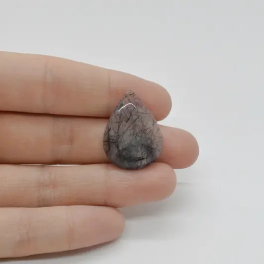 Cabochon Cuart Turmalinat 26x19x4mm C115