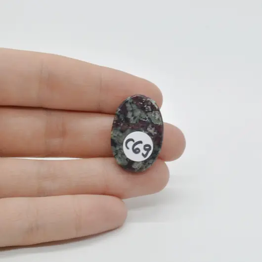 Cabochon Eudialit 26x17x5mm C69, imagine 2