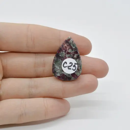 Cabochon Eudialit 28x19x5mm C25, imagine 2