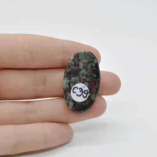 Cabochon Eudialit 34x20x6mm C39, imagine 2